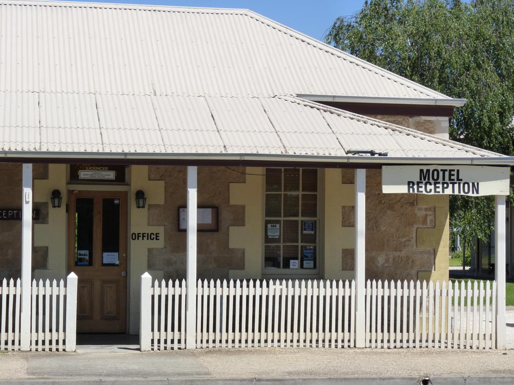 Coonawarra Motor Lodge Penola Luaran gambar